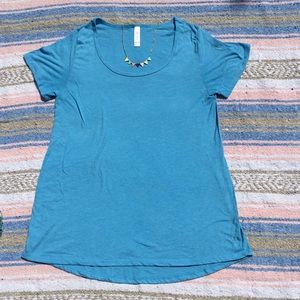 Lularoe Classic tee 💙 ☀️sale2/$15☀️